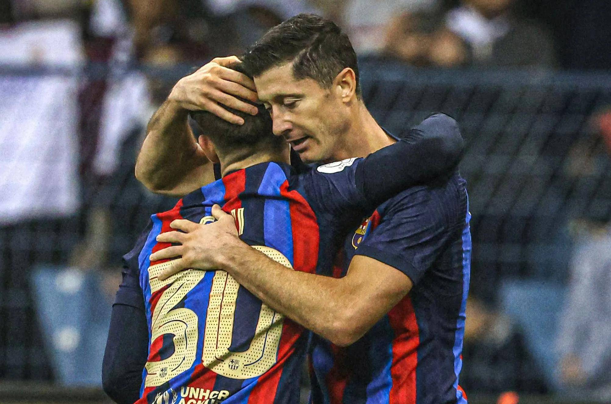 关于巴塞罗那清晨完成体检；志在欧超杯名次提升；话题不断；赛程密集仍需轮换的信息